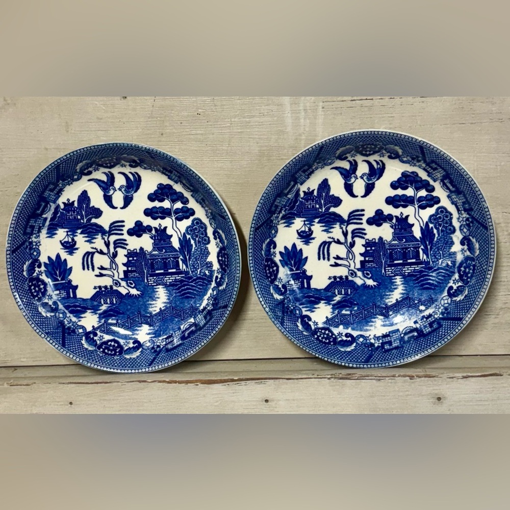 Blue Willow Blue and White Porcelain Dinner Bowls‎ 7”
